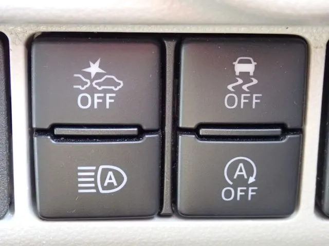 ムーヴ（ダイハツ）の車両写真