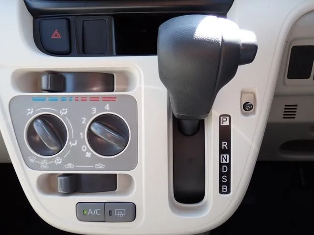 ダイハツ　ムーヴ