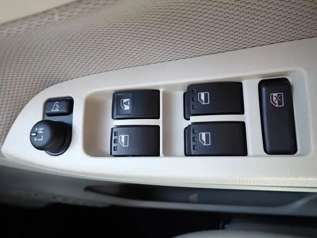 ダイハツ　ムーヴ