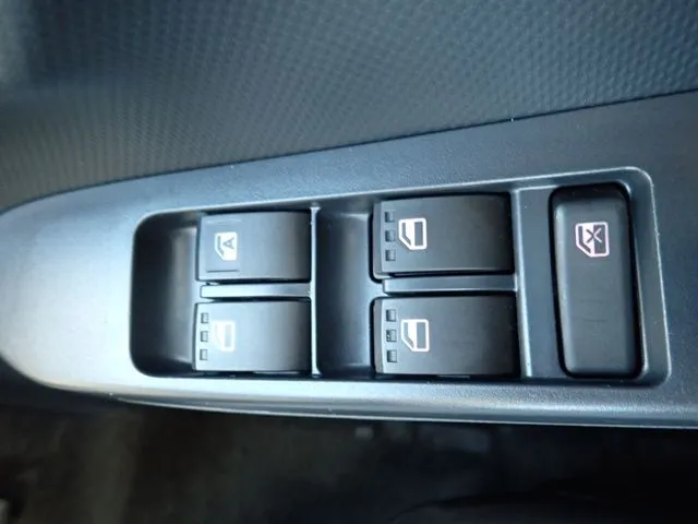 ミラ　イース（ダイハツ）の車両写真