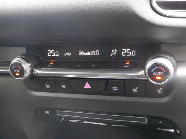 マツダ　ＣＸ－３０