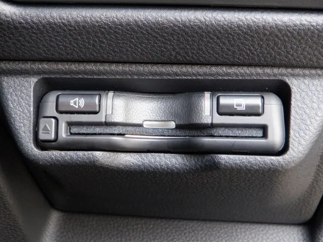 スバル　クロストレック