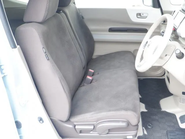 ホンダ　Ｎ　ＢＯＸ　スラッシュ