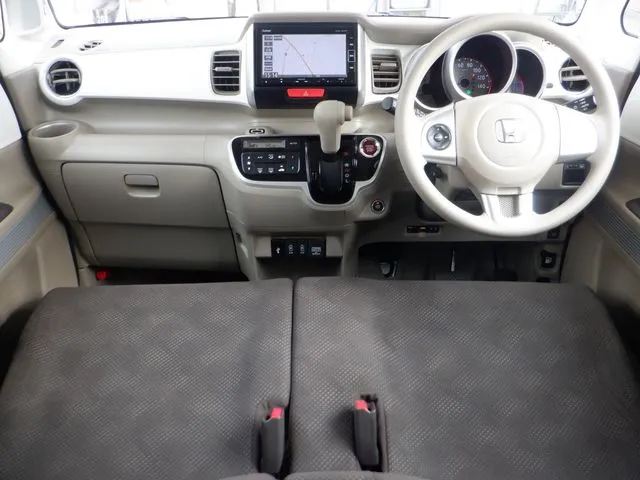 ホンダ　Ｎ　ＢＯＸ　スラッシュ