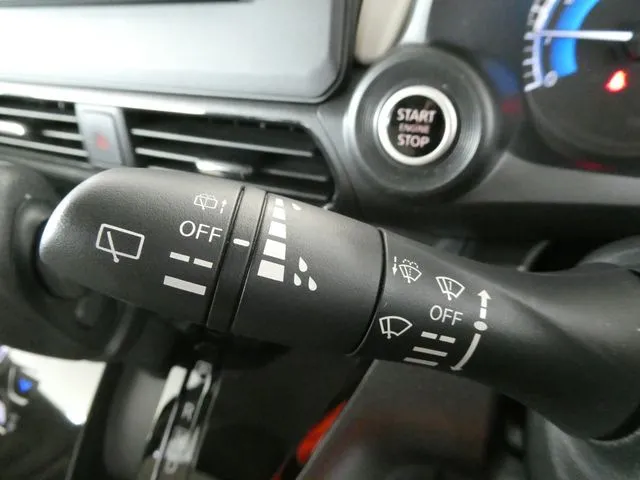 デイズ（ニッサン）の車両写真