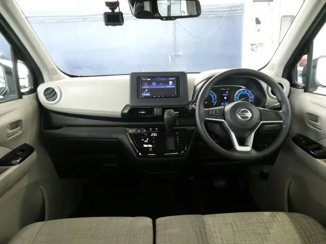 デイズ（ニッサン）の車両写真