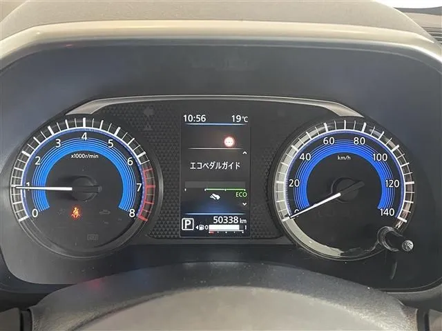 ルークス（ニッサン）の車両写真