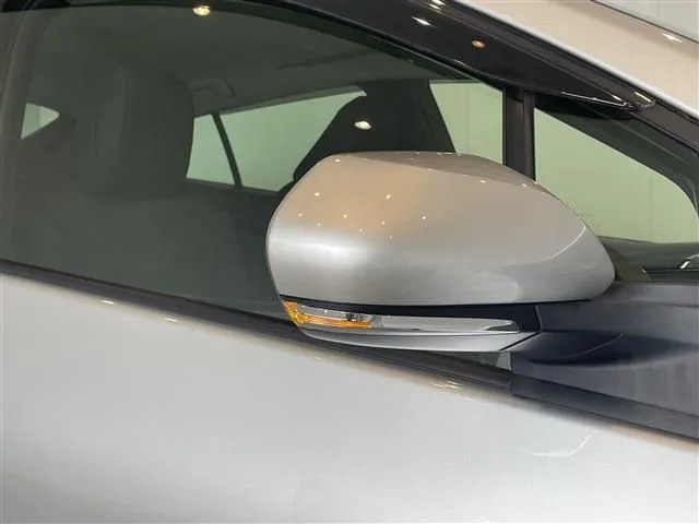 トヨタ　プリウス