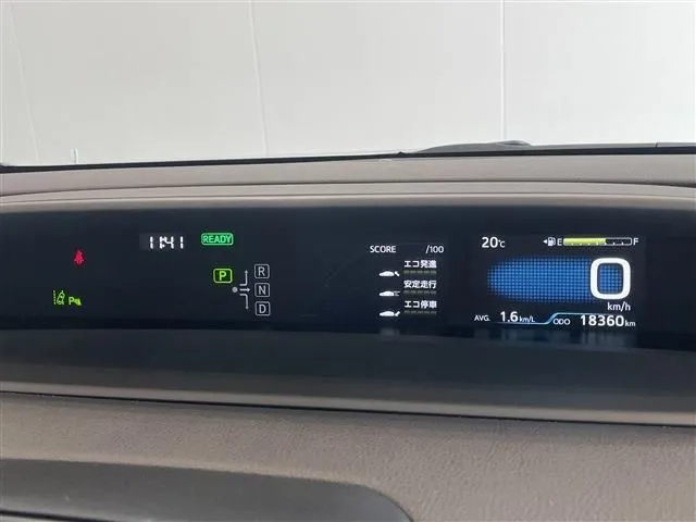 トヨタ　プリウス