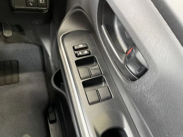 アクア（トヨタ）の車両写真