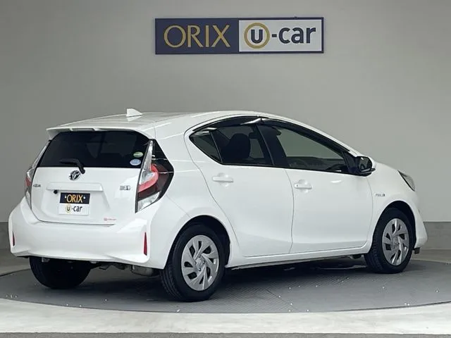 アクア（トヨタ）の車両写真