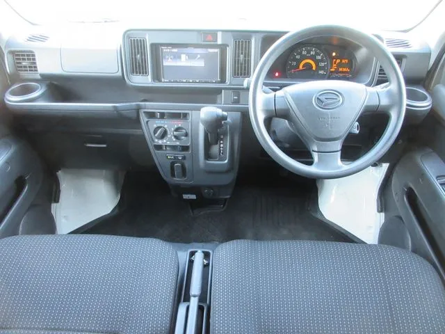 ダイハツ　ハイゼットカーゴ　４ＷＤ