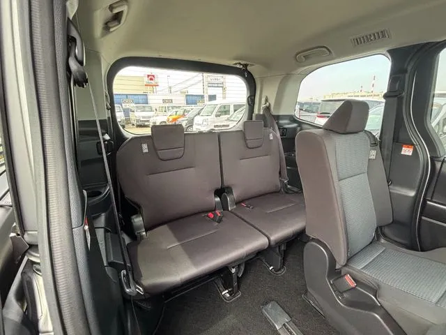 ノア（トヨタ）の車両写真