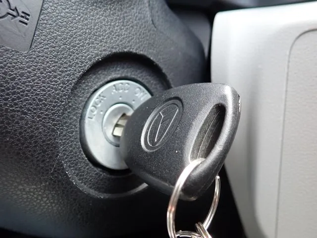 ミラ　イース（ダイハツ）の車両写真