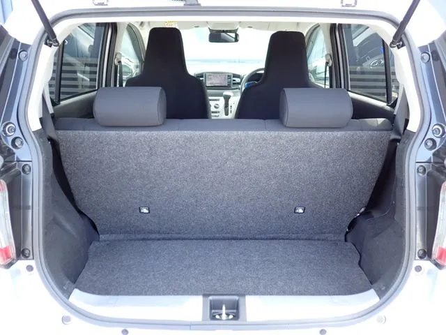 ミラ　イース（ダイハツ）の車両写真