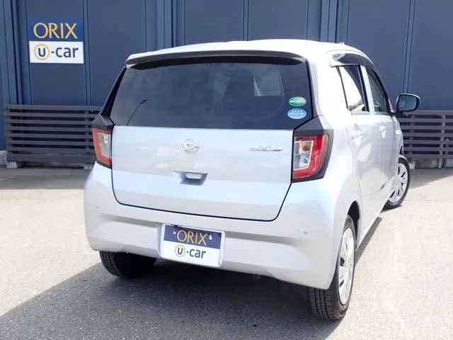 ミラ　イース（ダイハツ）の車両写真
