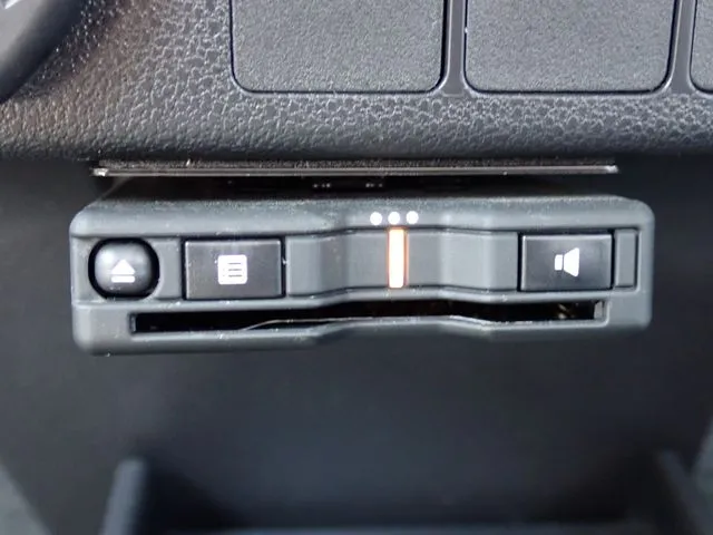 ミラ　イース（ダイハツ）の車両写真