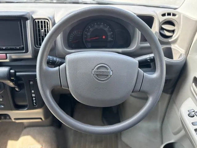 ＮＶ１００クリッパー（ニッサン）の車両写真