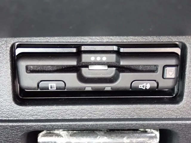 ニッサン　ノート