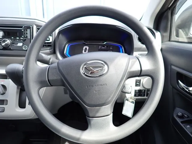 ミラ　イース（ダイハツ）の車両写真