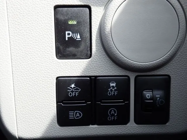 ミラ　イース（ダイハツ）の車両写真