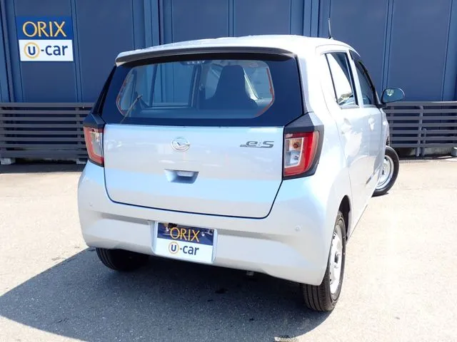 ダイハツ　ミラ　イース