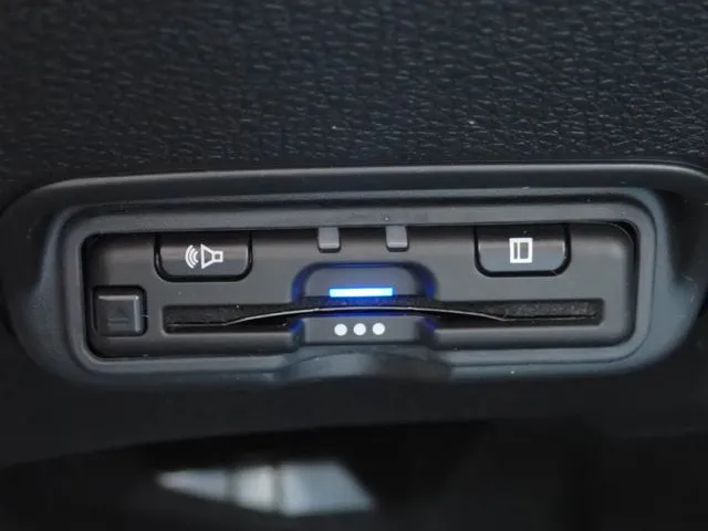 ヴェゼル（ホンダ）の車両写真