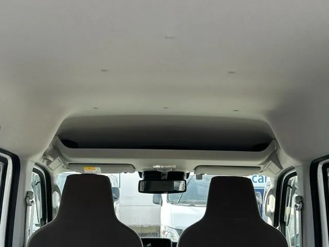 エブリイバン（スズキ）の車両写真