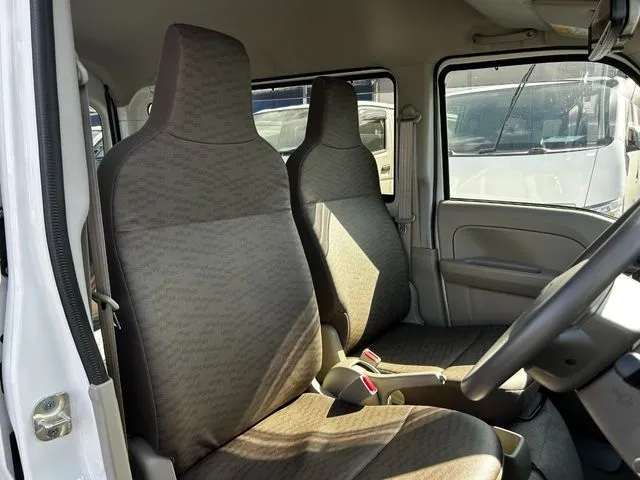 エブリイバン（スズキ）の車両写真