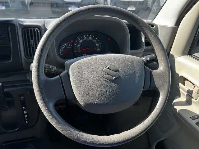 エブリイバン（スズキ）の車両写真