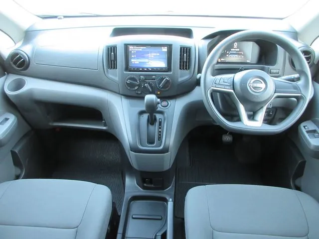 ニッサン　ＮＶ２００バネットバン　４ＷＤ