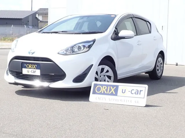 トヨタ　アクア