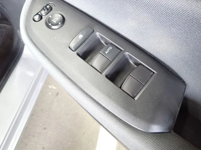 フィット　ｅ：ＨＥＶ（ホンダ）の車両写真