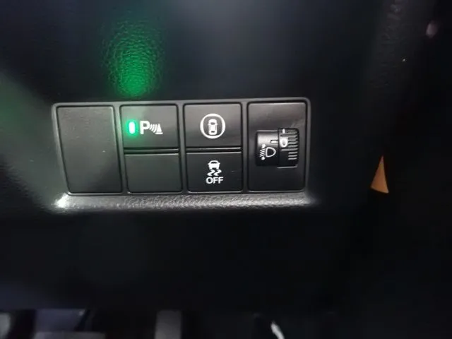 フィット　ｅ：ＨＥＶ（ホンダ）の車両写真