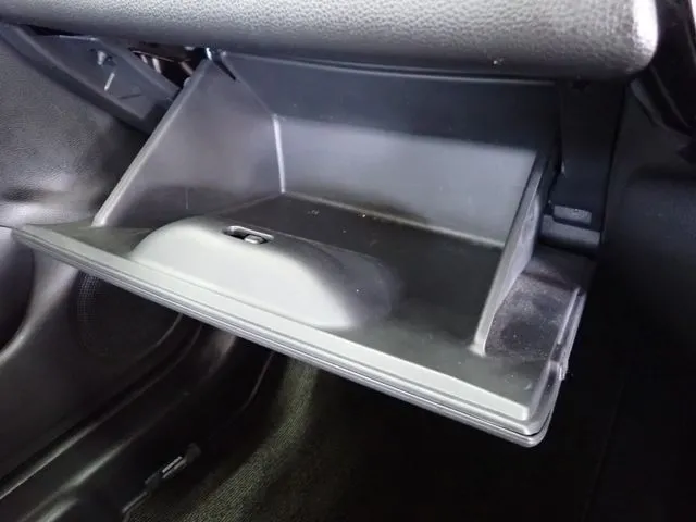 フィット　ｅ：ＨＥＶ（ホンダ）の車両写真