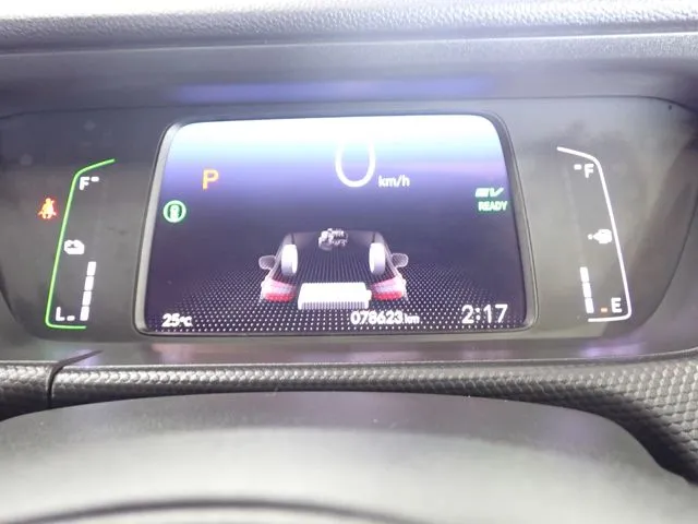 フィット　ｅ：ＨＥＶ（ホンダ）の車両写真