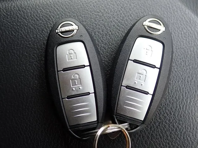 ニッサン　ノート