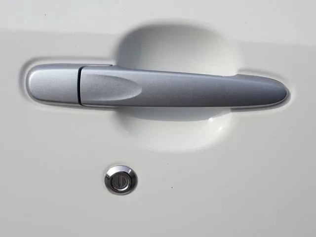 ムーヴ（ダイハツ）の車両写真