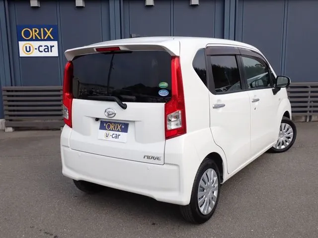 ムーヴ（ダイハツ）の車両写真