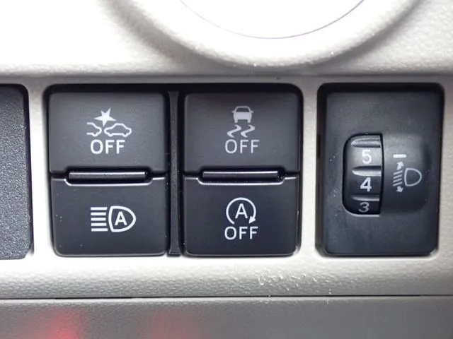 ムーヴ（ダイハツ）の車両写真