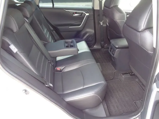 トヨタ　ＲＡＶ４　４ＷＤ