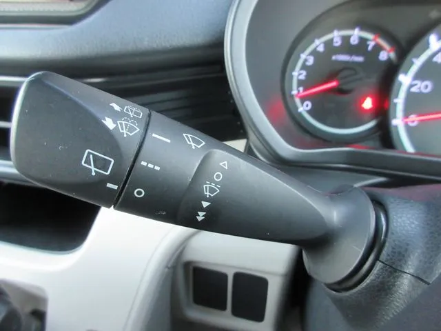 ムーヴ　４ＷＤ（ダイハツ）の車両写真