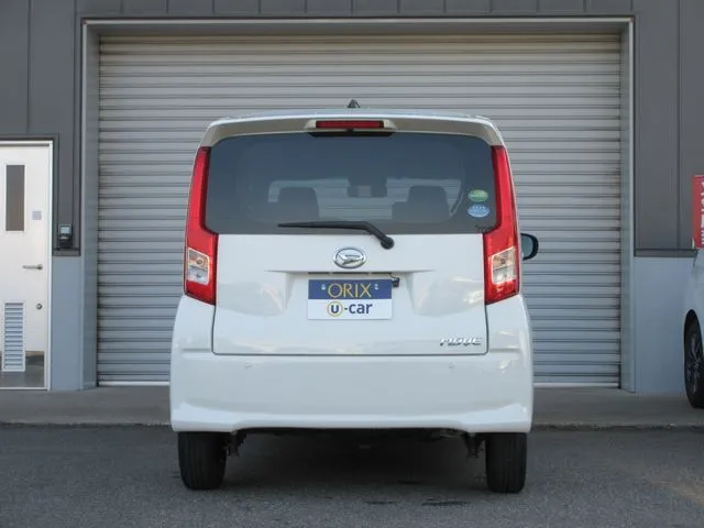 ムーヴ　４ＷＤ（ダイハツ）の車両写真