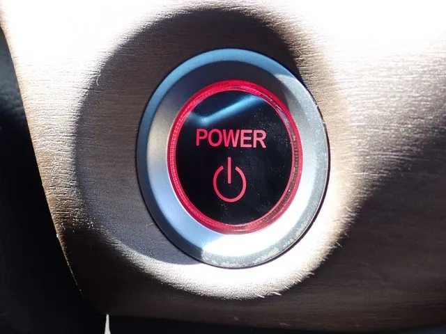 フリードプラス　ハイブリッド（ホンダ）の車両写真