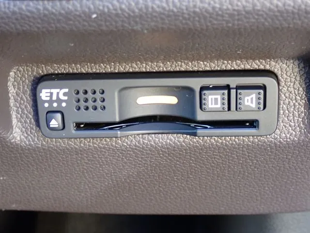 フリードプラス　ハイブリッド（ホンダ）の車両写真