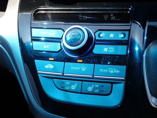 フリードプラス　ハイブリッド（ホンダ）の車両写真