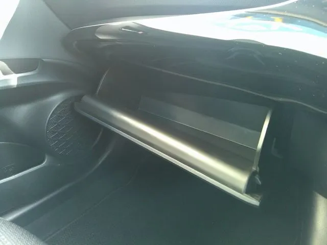 プリウス　４ＷＤ（トヨタ）の車両写真