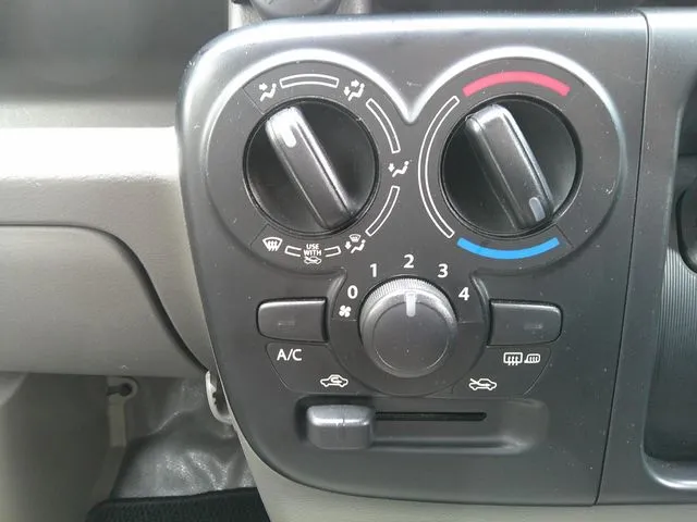 エブリイバン　４ＷＤ（スズキ）の車両写真