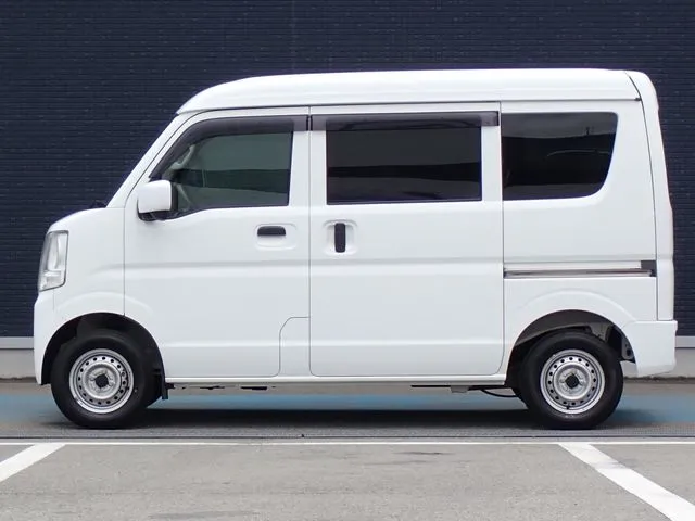 NV100クリッパー(ニッサン)の車両写真