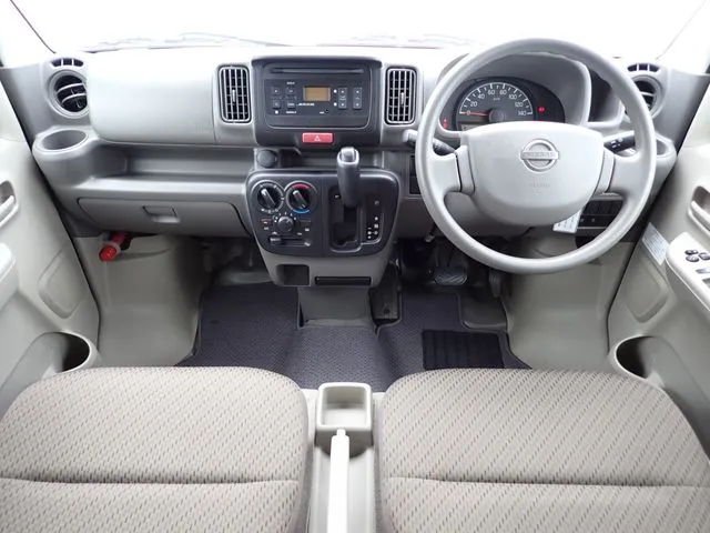 NV100クリッパー(ニッサン)の車両写真